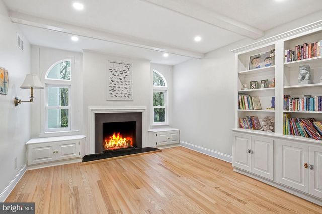 435 LANTERN LN, Berwyn, PA 19312