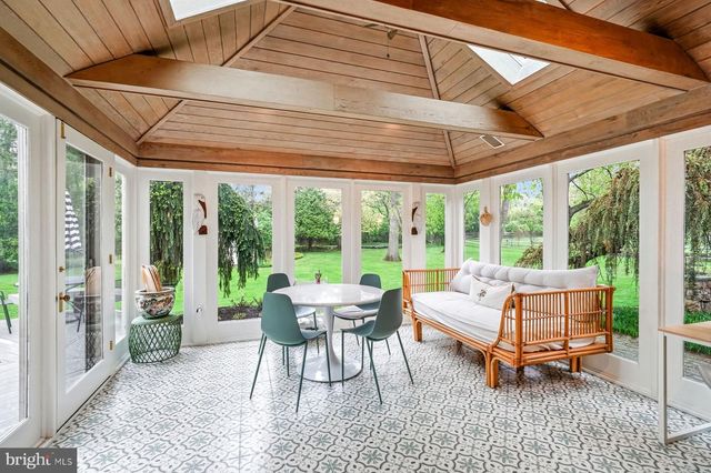 435 LANTERN LN, Berwyn, PA 19312