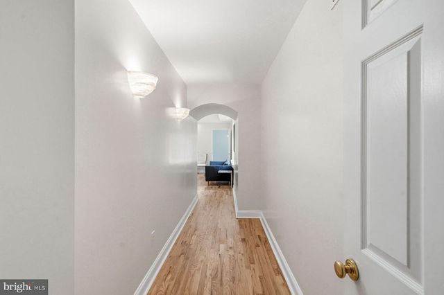 435 LANTERN LN, Berwyn, PA 19312