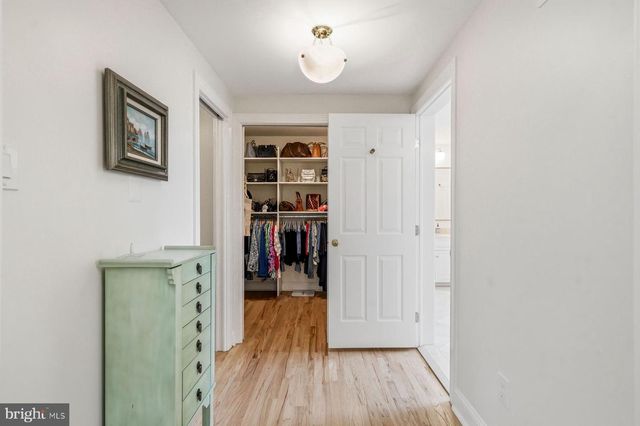 435 LANTERN LN, Berwyn, PA 19312