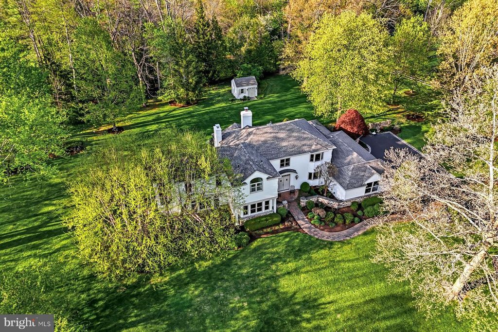 435 LANTERN LN, Berwyn, PA 19312