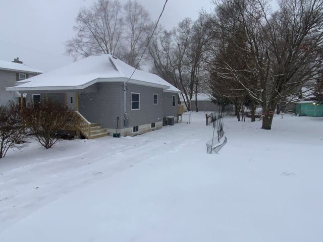 1156 Knapp Street, Jackson, MI 49203