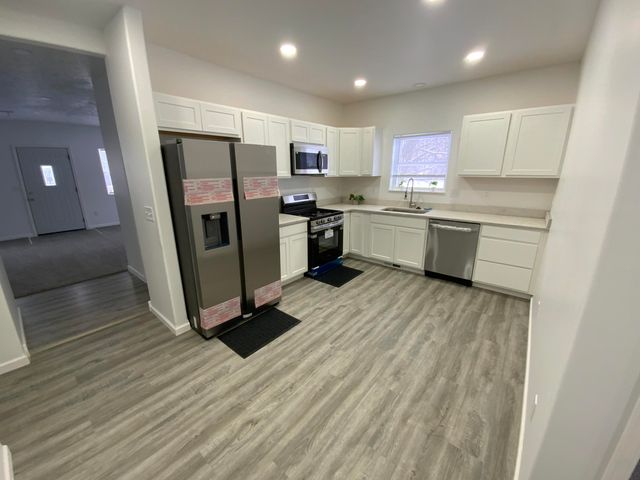 1156 Knapp Street, Jackson, MI 49203