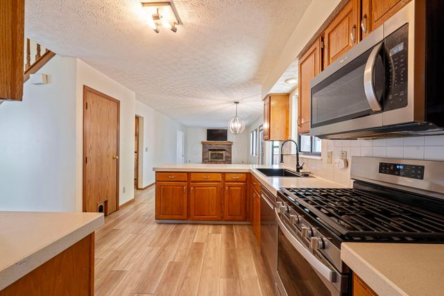 1664 Demaret Lane, Columbus, OH 43228