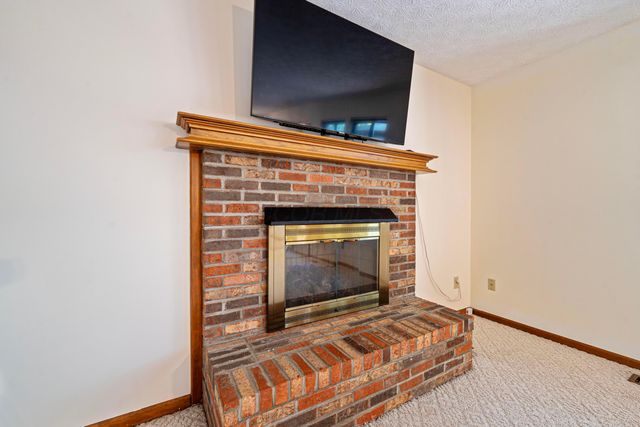 1664 Demaret Lane, Columbus, OH 43228