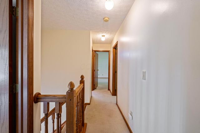 1664 Demaret Lane, Columbus, OH 43228