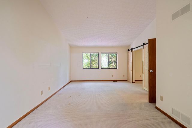 1664 Demaret Lane, Columbus, OH 43228