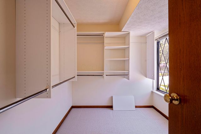 1664 Demaret Lane, Columbus, OH 43228