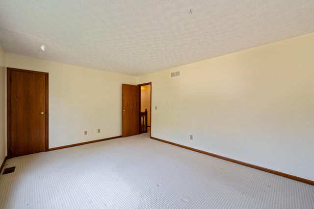 1664 Demaret Lane, Columbus, OH 43228