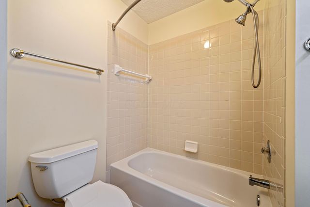 1664 Demaret Lane, Columbus, OH 43228