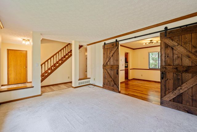 1664 Demaret Lane, Columbus, OH 43228