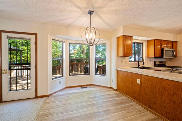 1664 Demaret Lane, Columbus, OH 43228