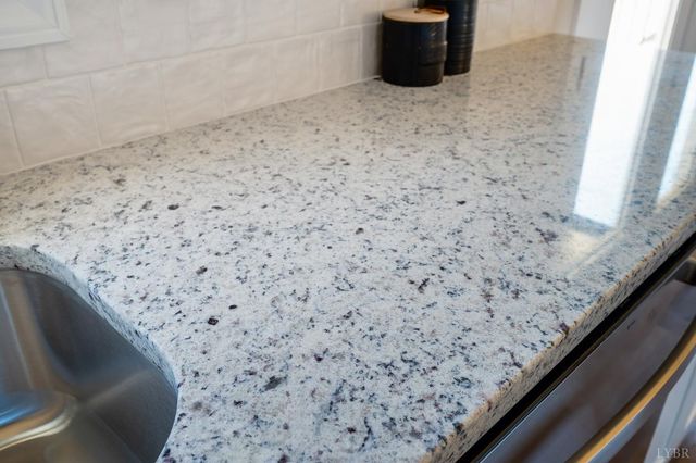 10528 Leesville Road, Lynch Station, VA 24571