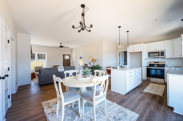 10528 Leesville Road, Lynch Station, VA 24571