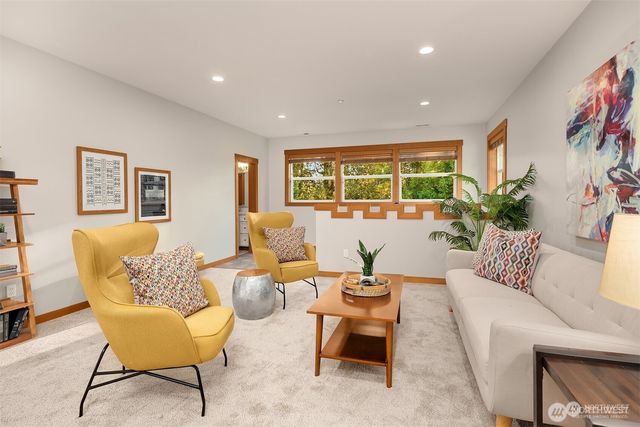 25935 SE 235th Way, Maple Valley, WA 98038
