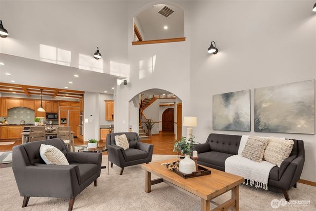 25935 SE 235th Way, Maple Valley, WA 98038