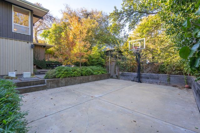 7320 Walling Lane, Dallas, TX 75231