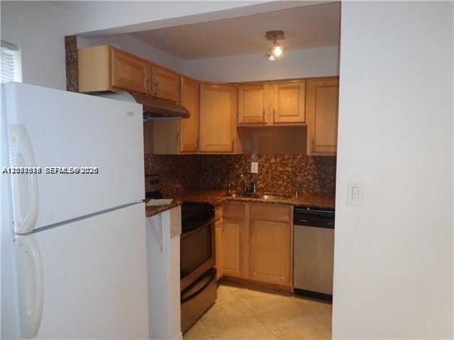 16851 NE 21st Avenue 7, North Miami Beach, FL 33162