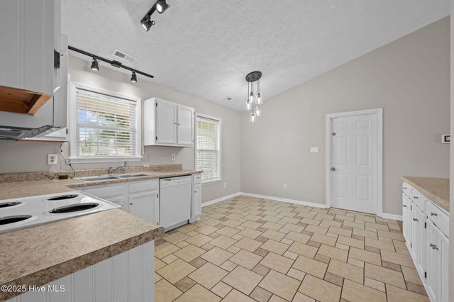 132 Leslie Lane, Havelock, NC 28532