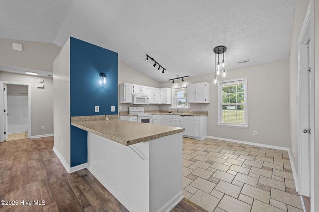 132 Leslie Lane, Havelock, NC 28532
