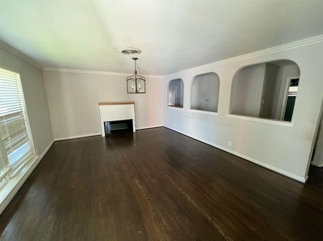 11410 Ashcroft Drive, Houston, TX 77035