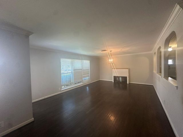 11410 Ashcroft Drive, Houston, TX 77035