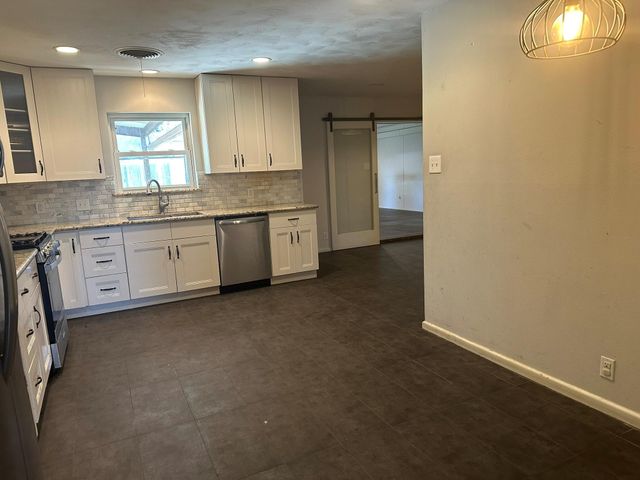 11410 Ashcroft Drive, Houston, TX 77035