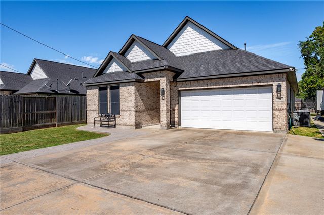 171 Foxshire Lane, Houston, TX 77047