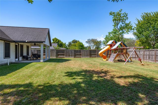 171 Foxshire Lane, Houston, TX 77047