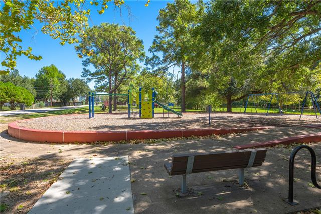 171 Foxshire Lane, Houston, TX 77047