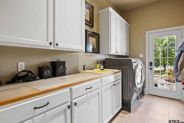 6 County Road 1215, Pittsburg, TX 75686