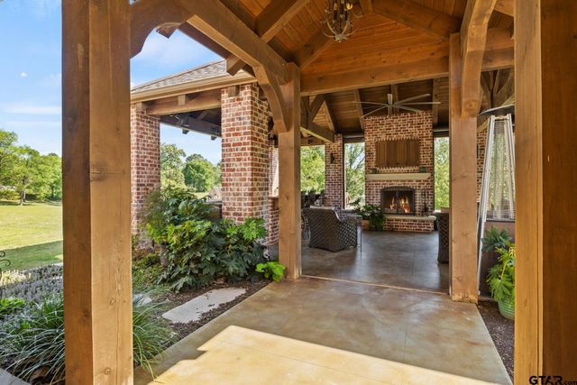 6 County Road 1215, Pittsburg, TX 75686