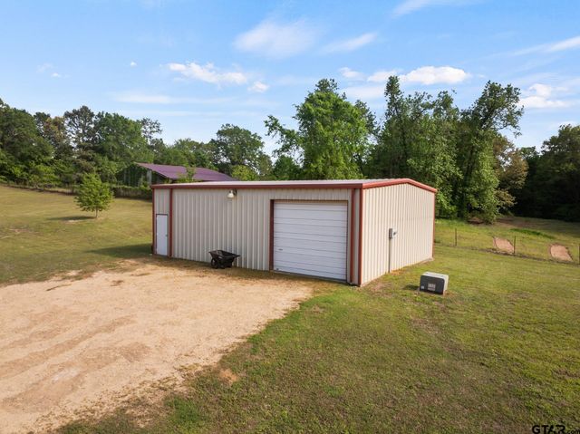 6 County Road 1215, Pittsburg, TX 75686