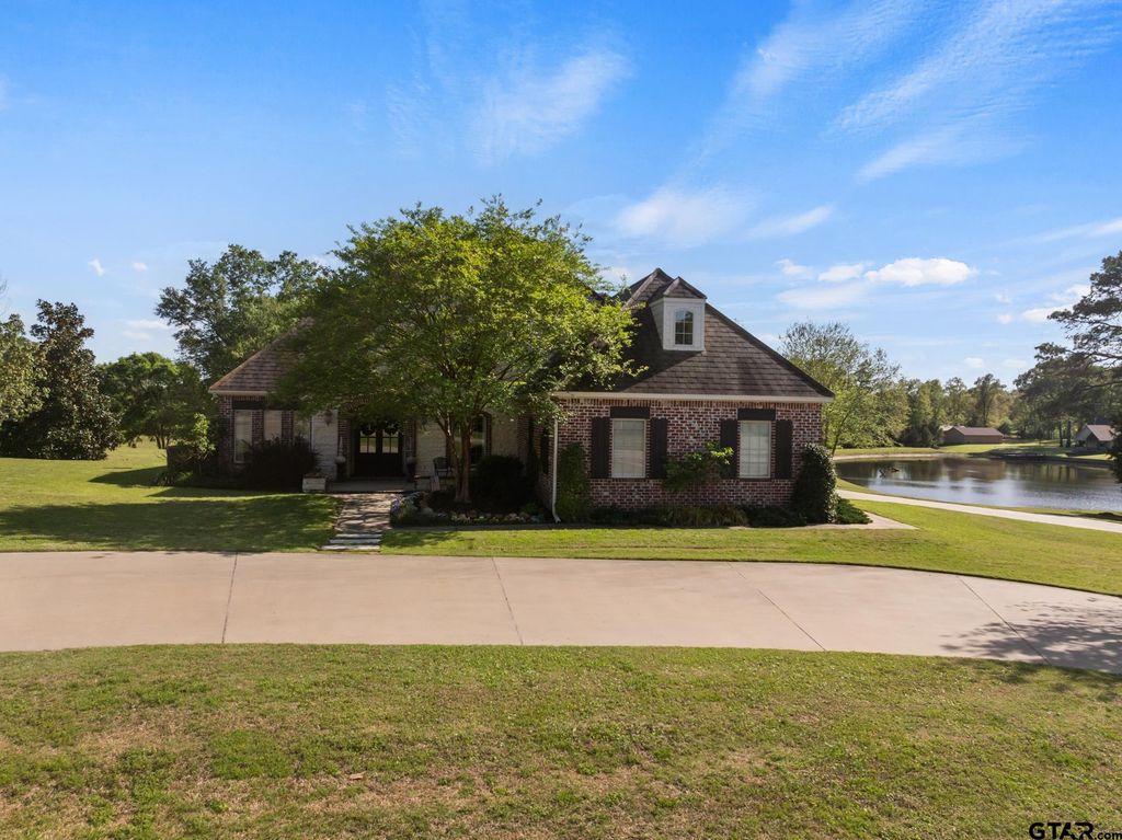6 County Road 1215, Pittsburg, TX 75686