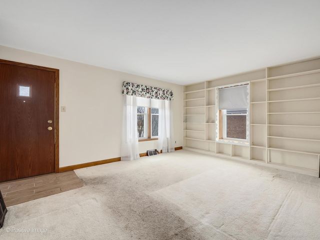 9516 Jackson Avenue, Brookfield, IL 60513