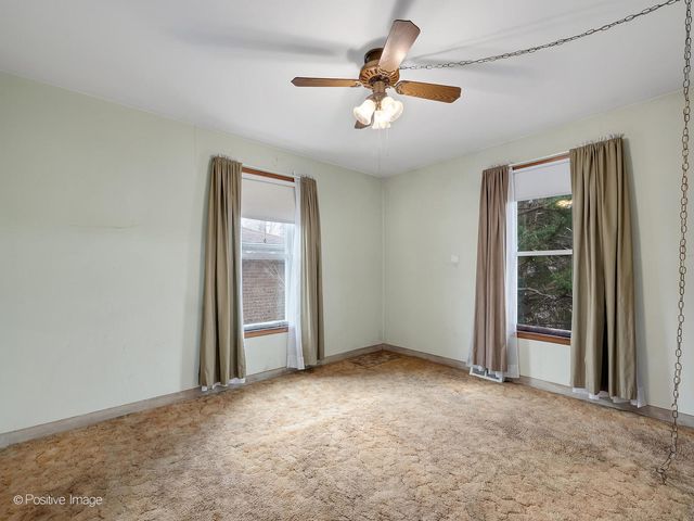 9516 Jackson Avenue, Brookfield, IL 60513