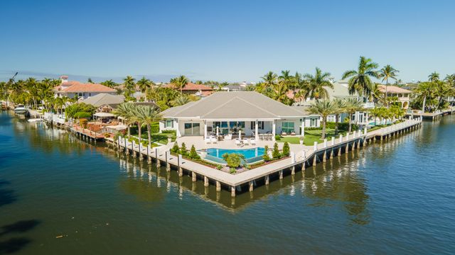 976 Cypress Drive, Delray Beach, FL 33483