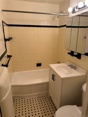 9834 63rd Drive 2J, Rego Park, NY 11374