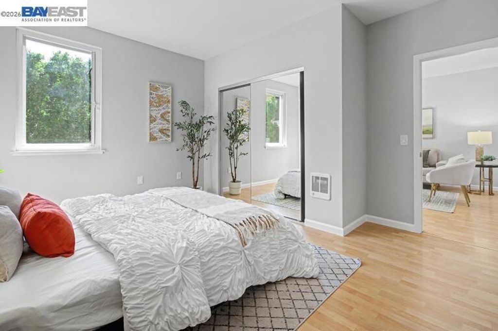 Image 19 of property listing at 401 S Norfolk St 216, San Mateo, CA 94401