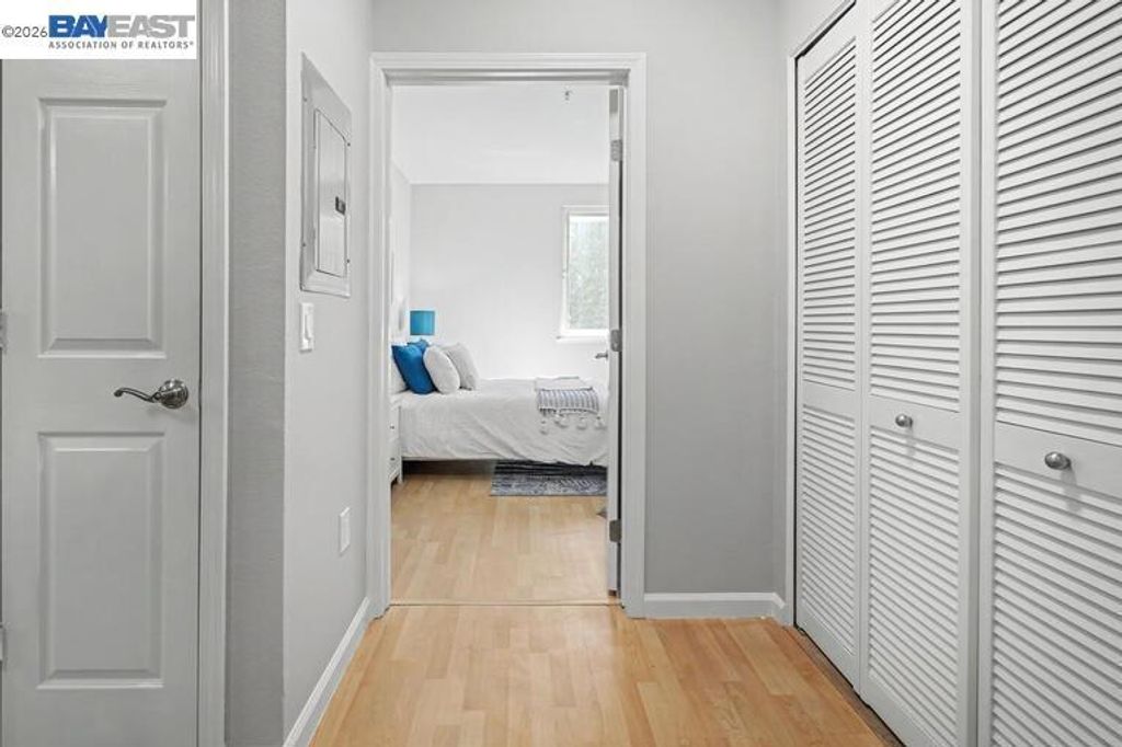 Image 23 of property listing at 401 S Norfolk St 216, San Mateo, CA 94401