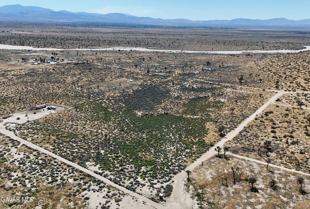Longview Road, Palmdale, CA 93550
