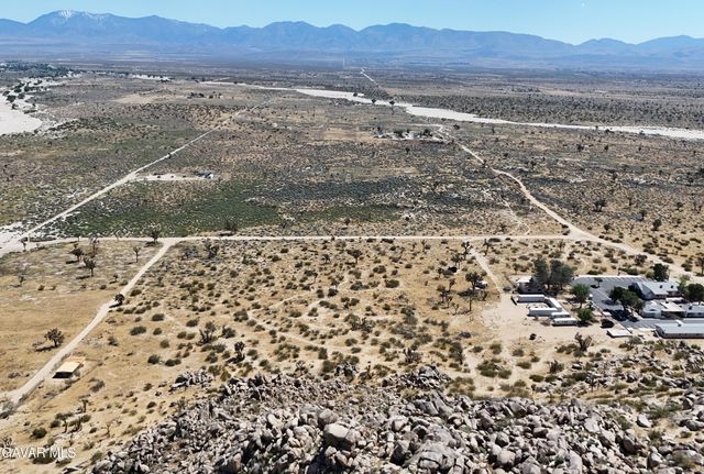 Longview Road, Palmdale, CA 93550