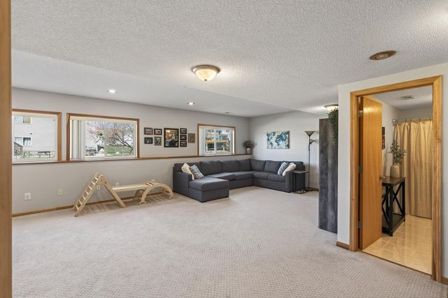 2605 King Avenue, Shakopee, MN 55379