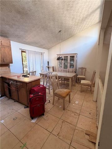 3533 Ridgetop Court, Ellenwood, GA 30294