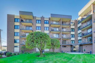 7707 W Irving Park Road 303, Chicago, IL 60634