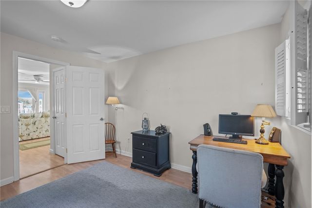 4 Read Avenue, Warren, RI 02885