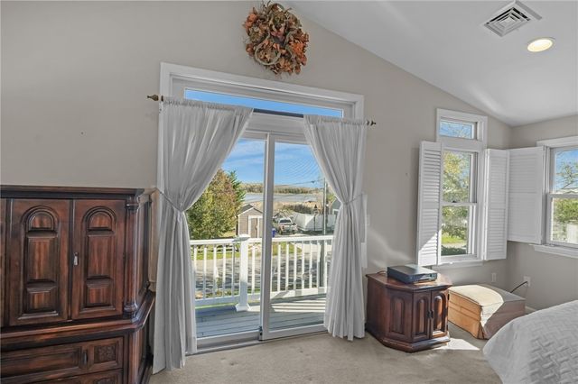 4 Read Avenue, Warren, RI 02885