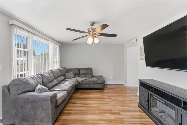 29 Dix Avenue, Johnston, RI 02919