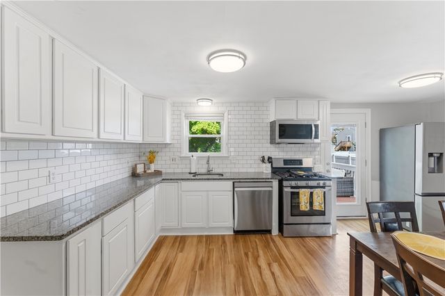 29 Dix Avenue, Johnston, RI 02919