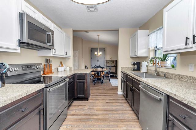 6115 NW 52ND STREET ROAD, Ocala, FL 34482